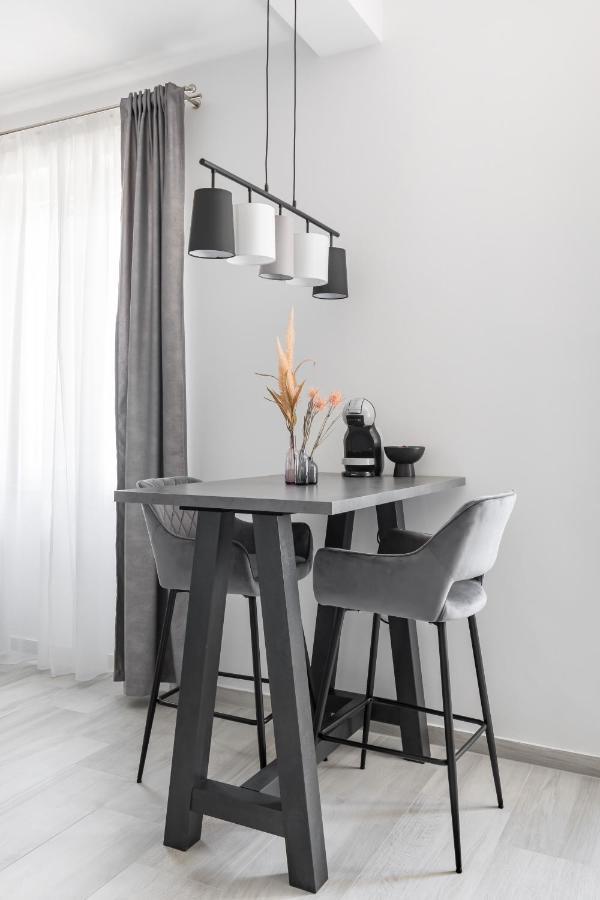 Studio Apartment Home Спліт Екстер'єр фото