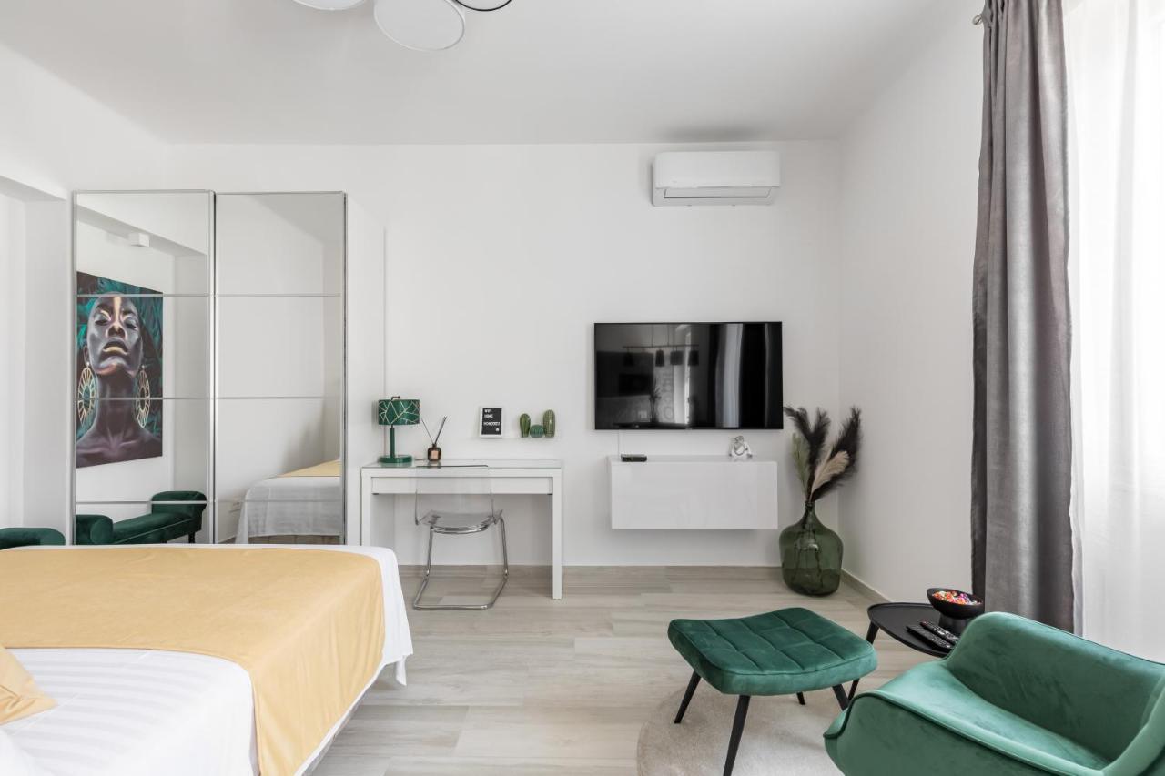 Studio Apartment Home Спліт Екстер'єр фото