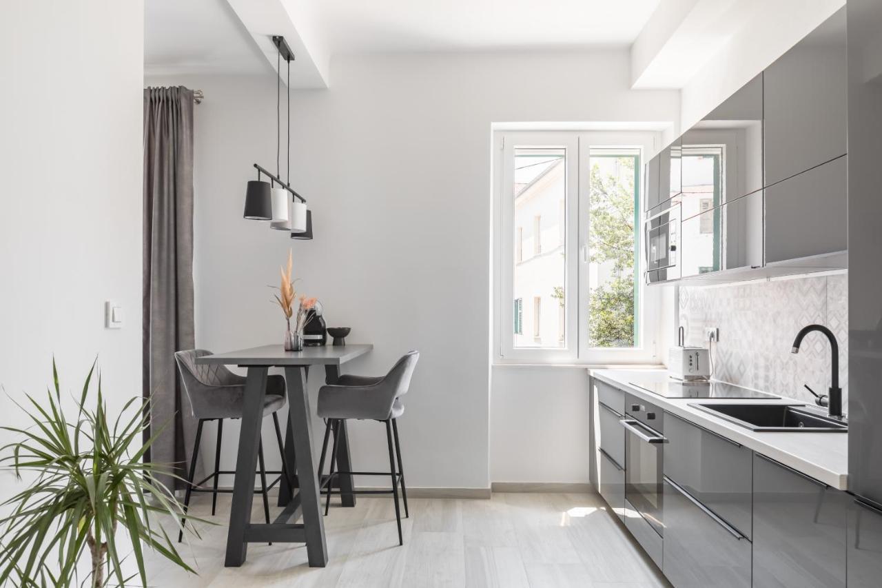 Studio Apartment Home Спліт Екстер'єр фото